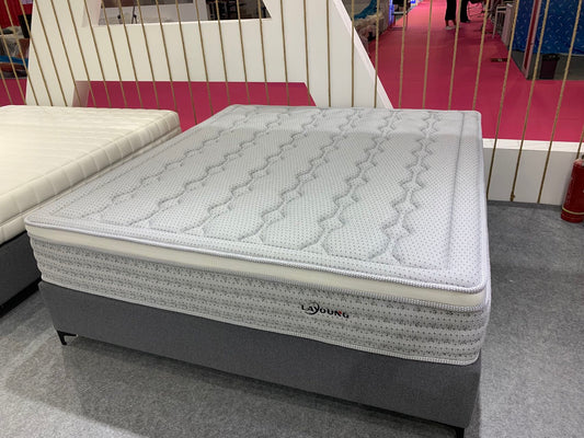 LAYOUNG Latex Memory Foam Mattress with Pocket Sprung,28cm LATEXCH Bi-density Technology for Maintaining Superior Ventilation