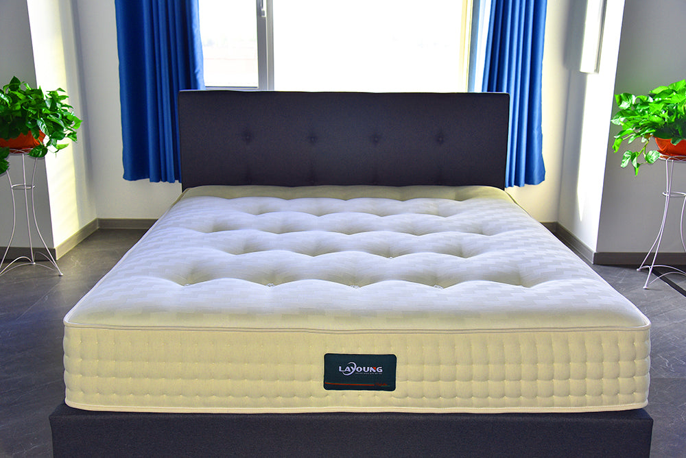 LAYOUNG Latex Memory Foam Mattress